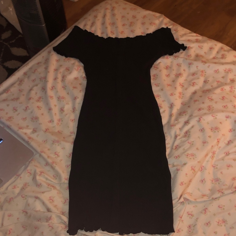 Ardene Black One-Shoulder Ribbed Midi Dress